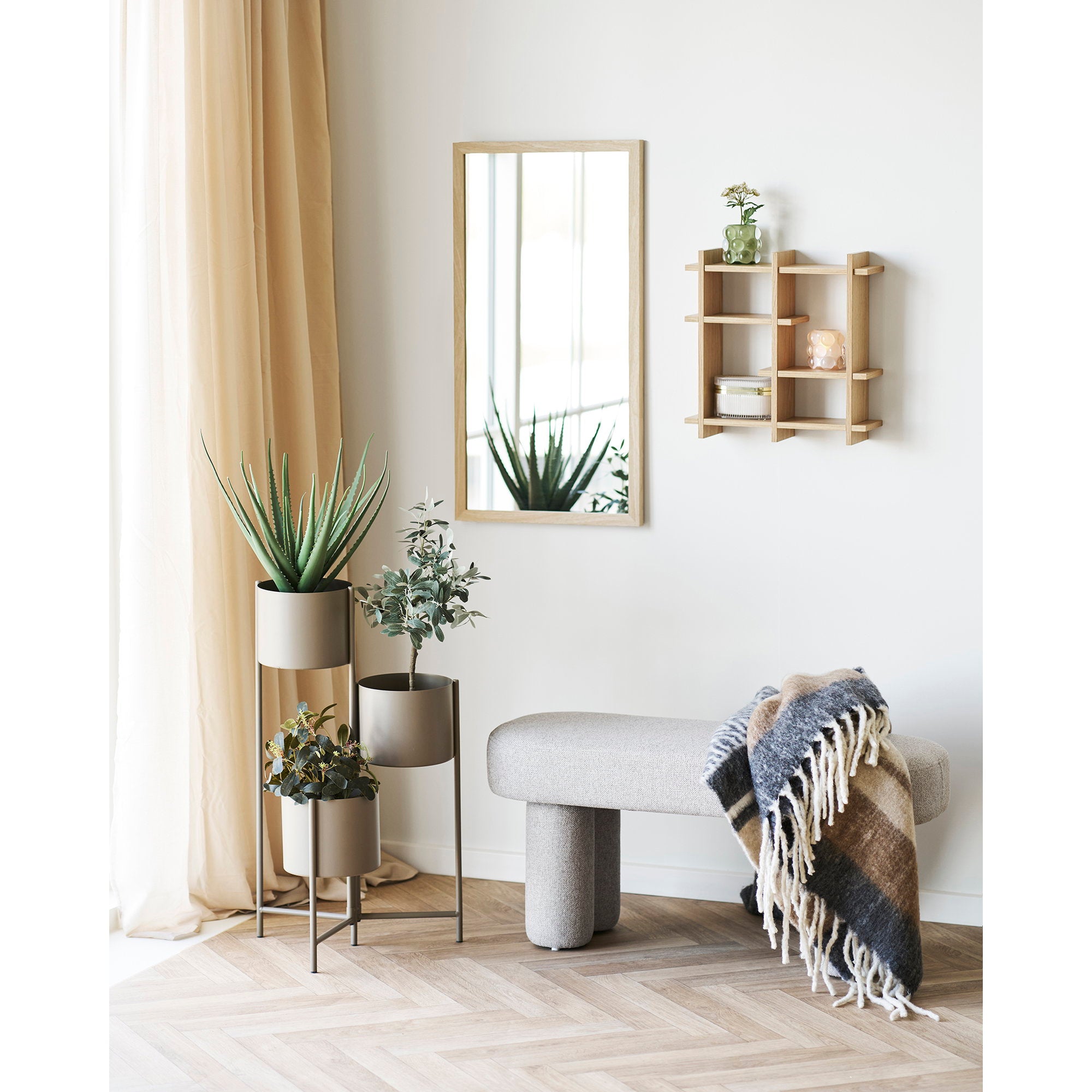 Kuro Plantstandaard – Bruin (75 cm)