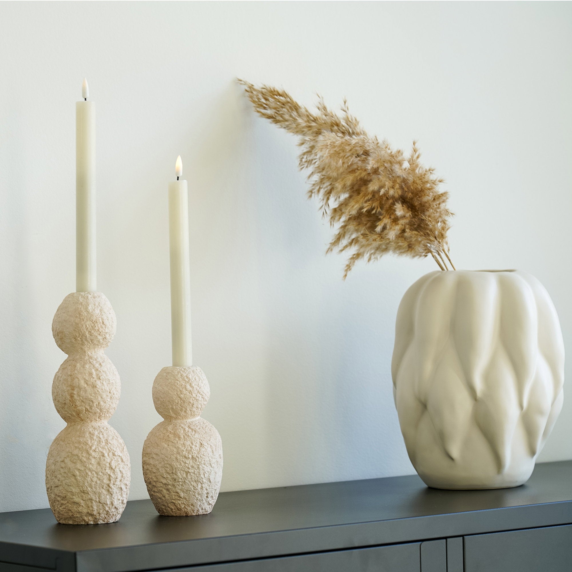 Lina Kandelaar – Cement (Set van 2)