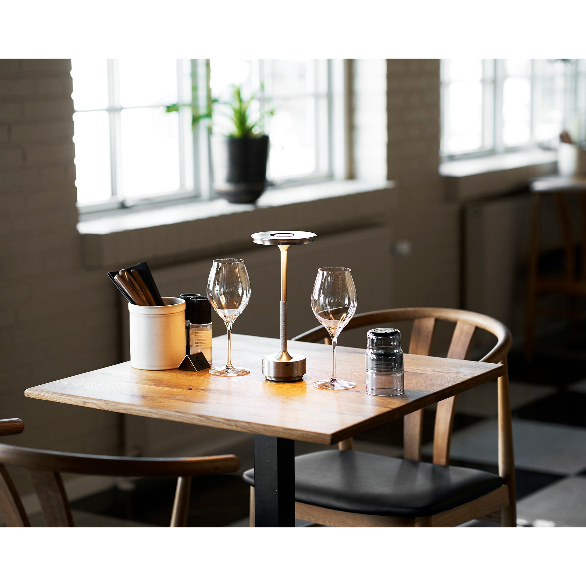 Sora Tafellamp – Lyneham Zilver LED