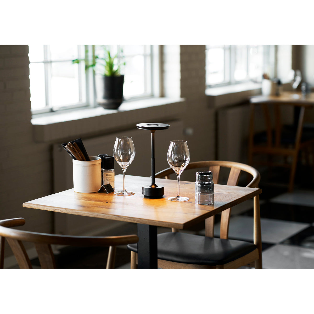 Kuro Tafellamp – Lyneham Zwart LED
