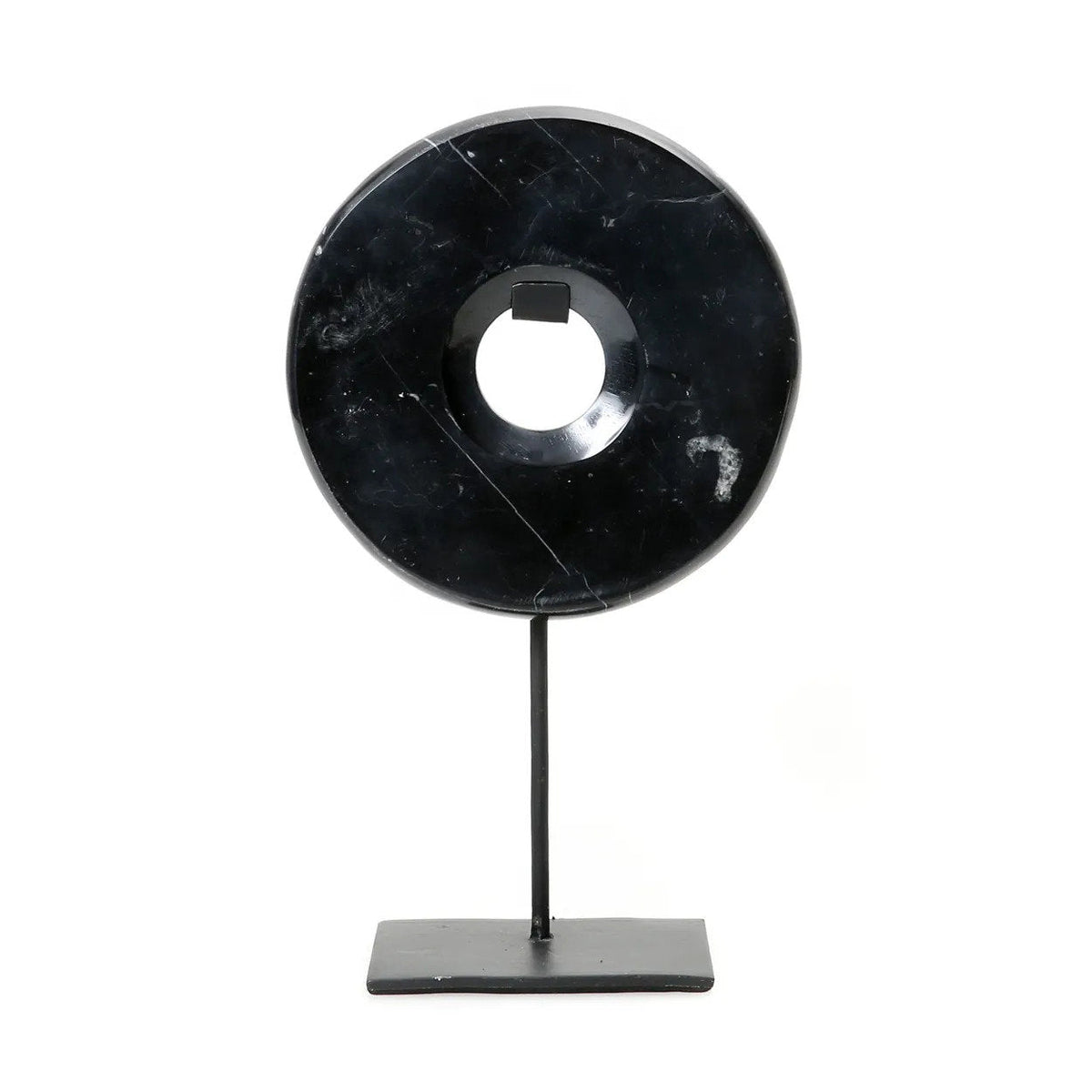Kuro Sculptuur – Marmeren Schijf op Standaard (Zwart M)