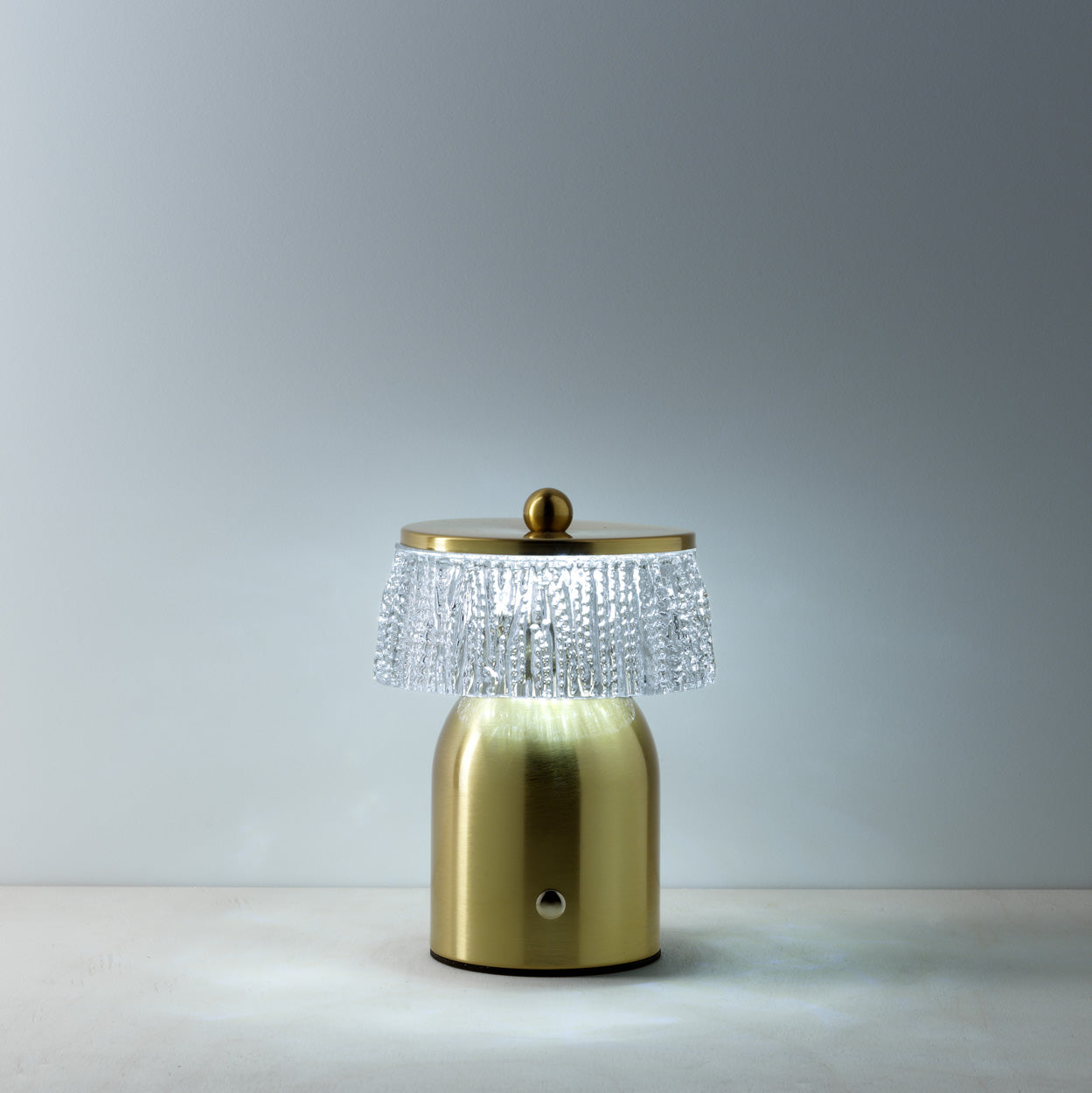 Kuro Tafellamp – Disco Muffin Messing LED