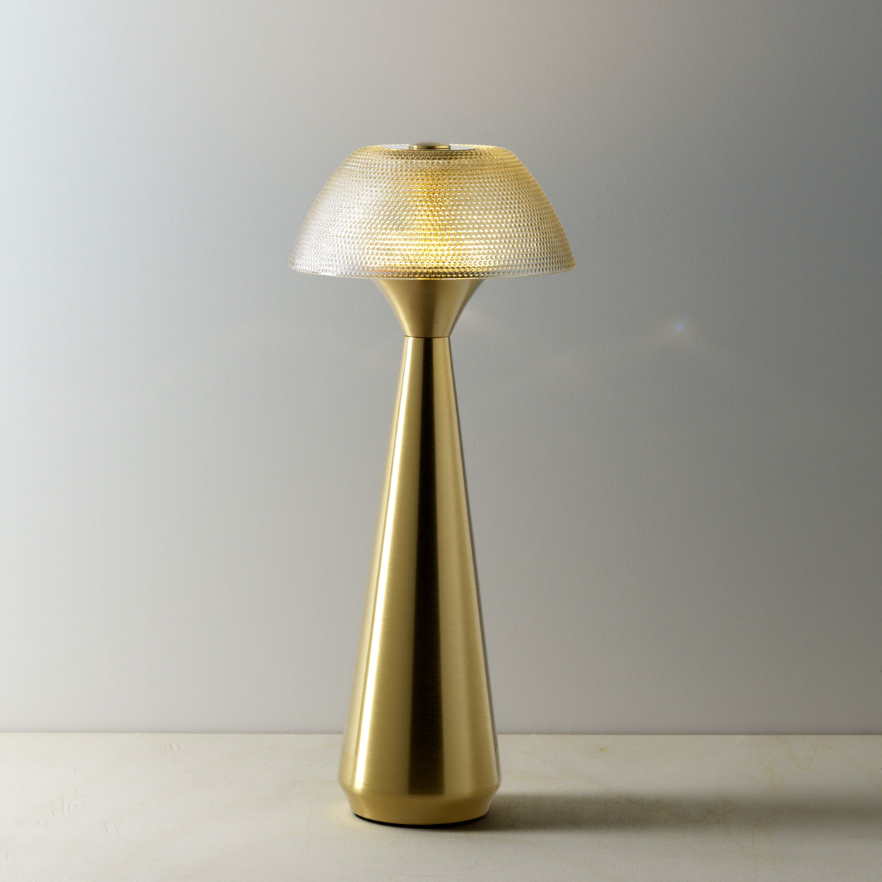 Sora Tafellamp – Mushlampio Messing LED